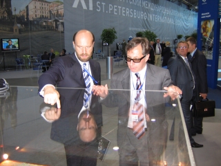 Sergei Pugachev during the XI St Petersburg International Economic Forum (2007) / Sergueï Pougatchev lors de la XI Saint-Pétersbourg Forum économique international (2007) / Сергей Пугачев во время XI Петербургского Международного Экономического Форума (2007 г.)